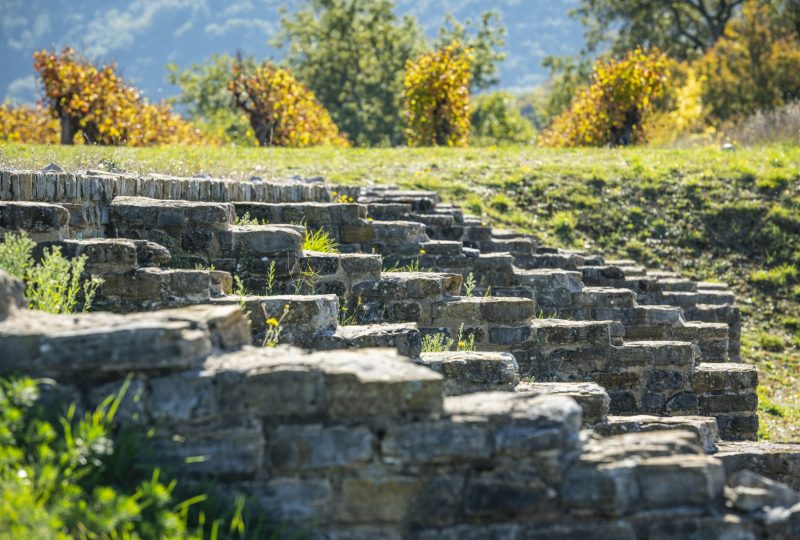 Promenade autour de la pierre et du vin à Alba-la-Romaine - 1