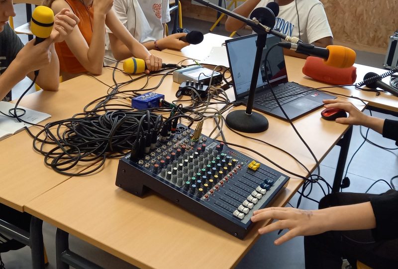 Stage radio avec Radio des Boutières à Alba-la-Romaine - 0