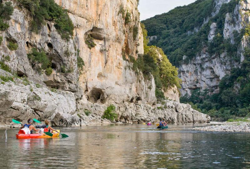 Canoë – Kayak de Châmes à St Martin d’Ardèche – 24 km / 1 jour avec Loulou Bateaux à Vallon-Pont-d'Arc - 1