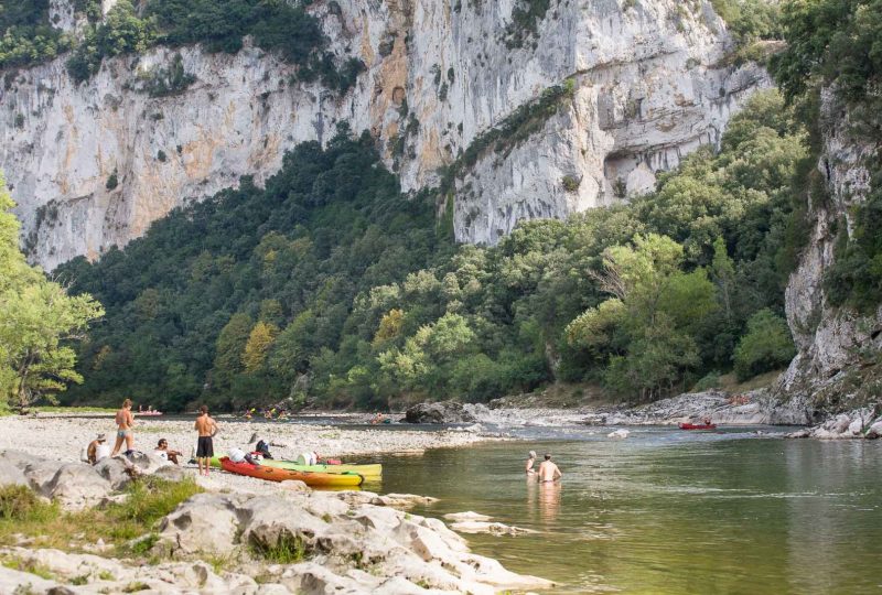 Canoë – Kayak de Châmes à St Martin d’Ardèche – 24 km / 1 jour avec Loulou Bateaux à Vallon-Pont-d'Arc - 3